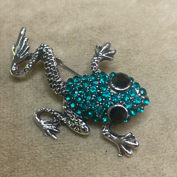 Jewelry - Adorable Teal Blue Rhinestone Frog Brooch
